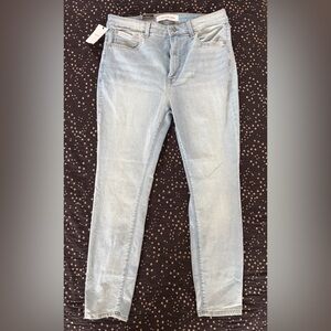 Calvin Klein Women's Light Blue Straight Leg Jeans